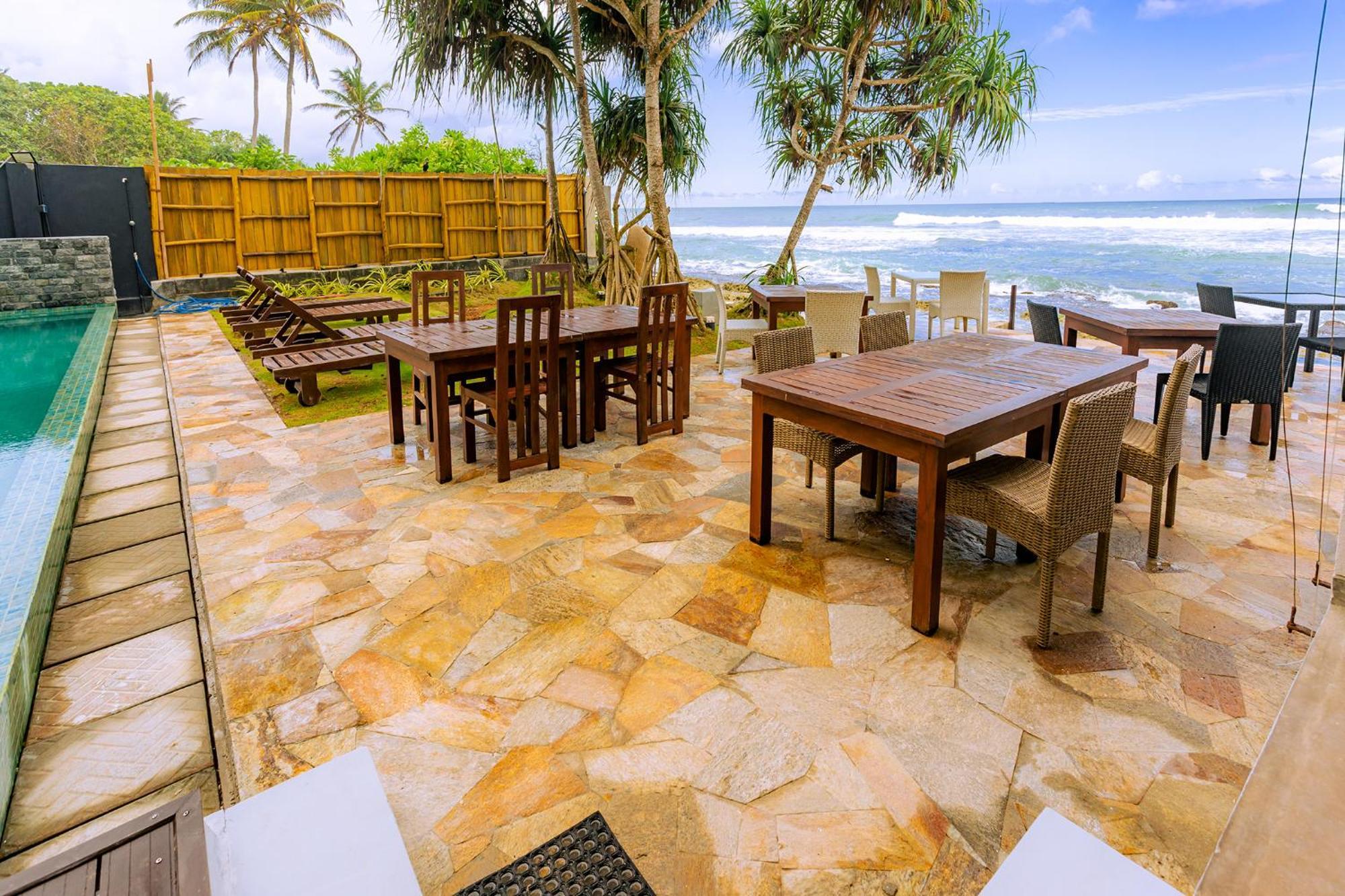 Beach & Bliss Mirissa Exterior foto